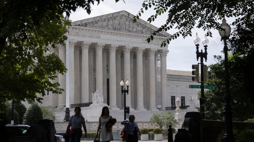 Supreme Court exterior