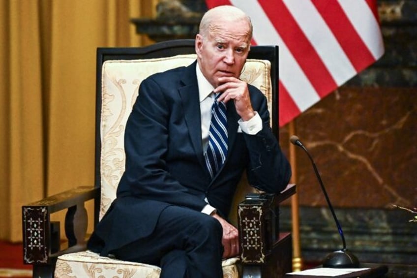 biden faces us political showdown after g20 trip