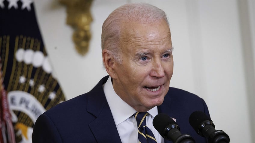 biden facing revolt from blue state democrats over immigration crisis