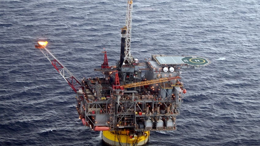 biden handed major legal defeat in attempt to restrict oil gas drilling in gulf of mexico