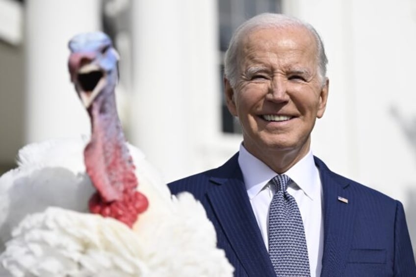 biden jokes about age at thanksgiving turkey pardoning