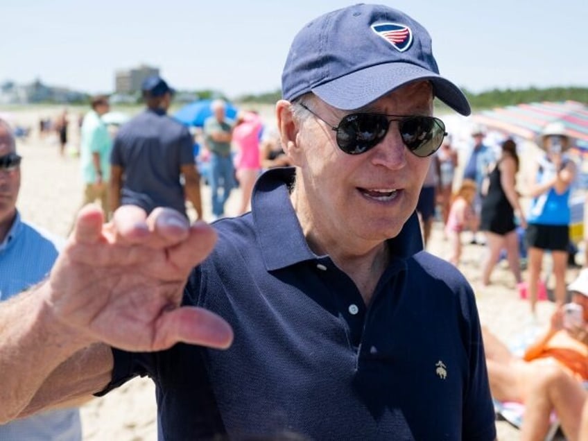 biden laments i cant go home home while enjoying rehoboth beach