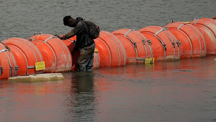 buoys installed at the Rio Grande