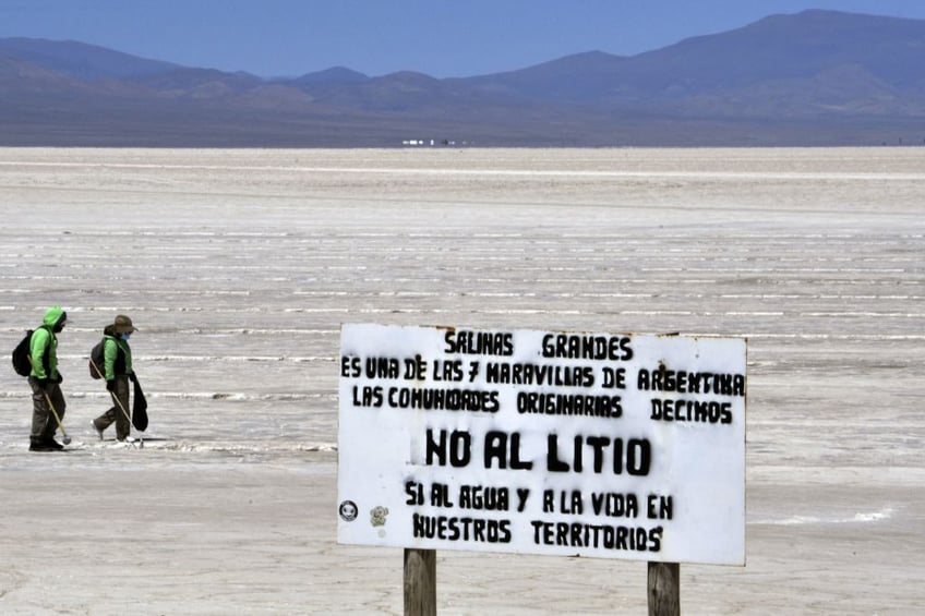 biden officials discussed argentinas lithium a key ev mineral in talks with javier milei