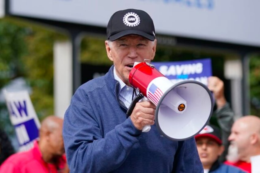 biden spent weeks of auto strike talks building ties to uaw leader that have yet to fully pay off