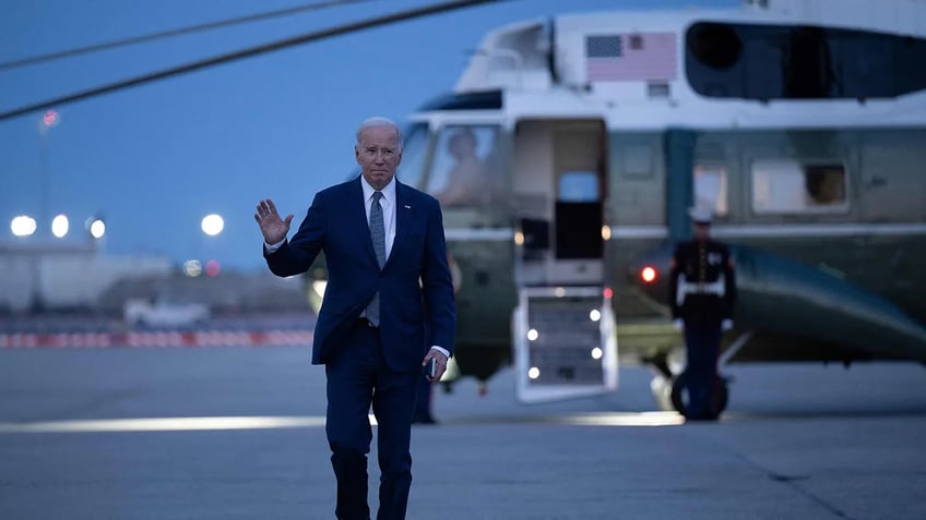biden using lower stairs on air force one to avoid embarrassing tripping incidents report