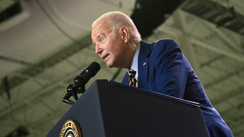 biden using lower stairs on air force one to avoid embarrassing tripping incidents report