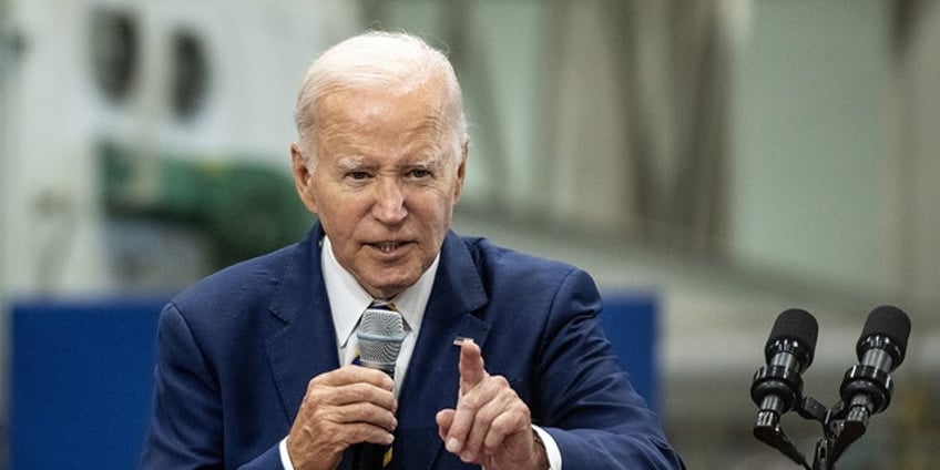 biden vows unwavering and enduring support on ukraines independence day