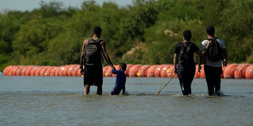 bidens lawsuit against texas border buoys doesnt hold water