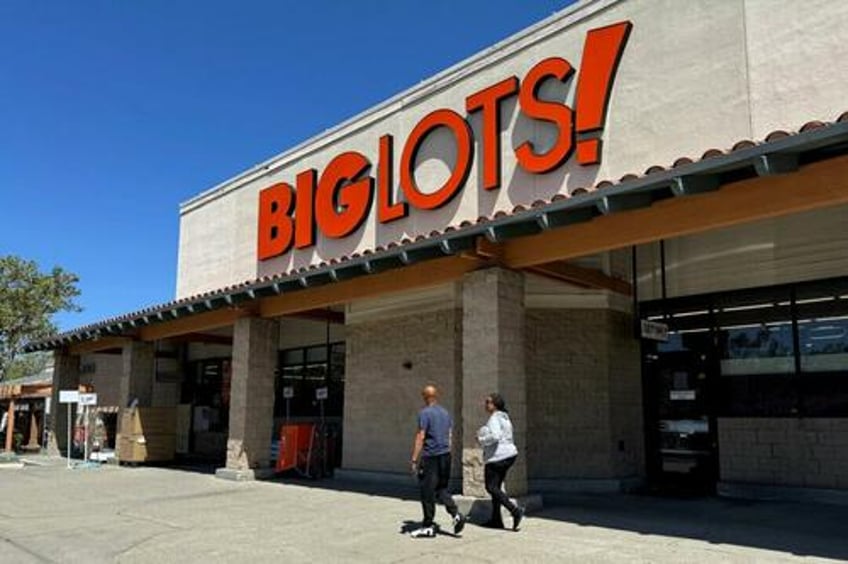 big lots announces it will start going out of business sale at all stores