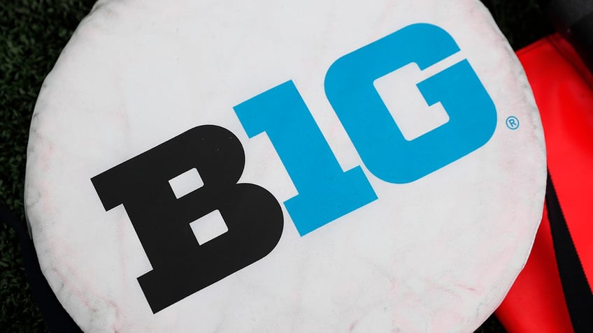 Big 10 logo closeup