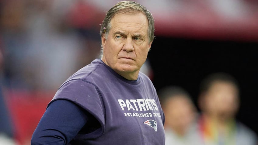 Bill Belichick prepares