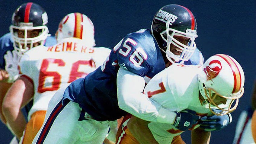 Lawrence Taylor sack