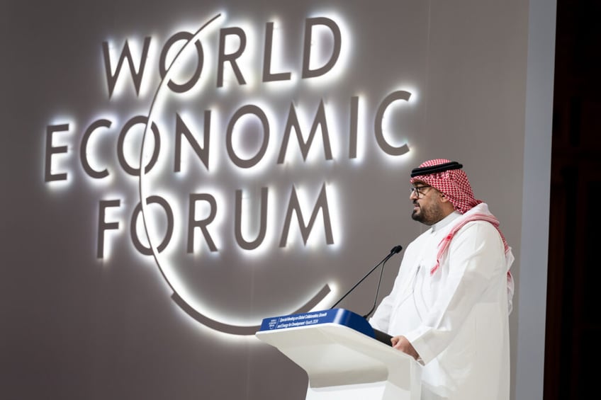 bill gates announces office in riyadh at saudi wef meeting