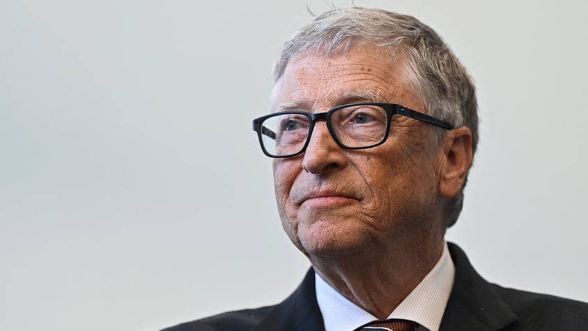 bill gates laughs off idea of evil plot with dr fauci to track americas create faulty vaccines