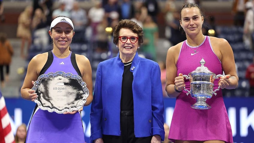 Jessica Pegula, Billie Jean King, and Aryna Sabalenka pose