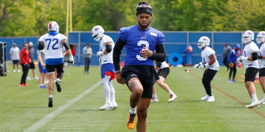 bills damar hamlin admits he was a little scared at first padded practice since cardiac arrest