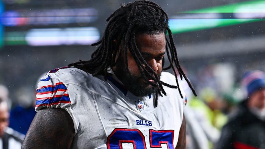 bills jordan phillips rips jason kelce after eagles player accused him of dirty tactics