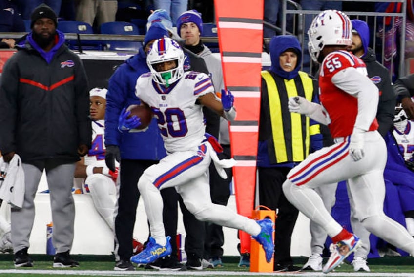 bills nyhiem hines out for the season after being hit by jet ski