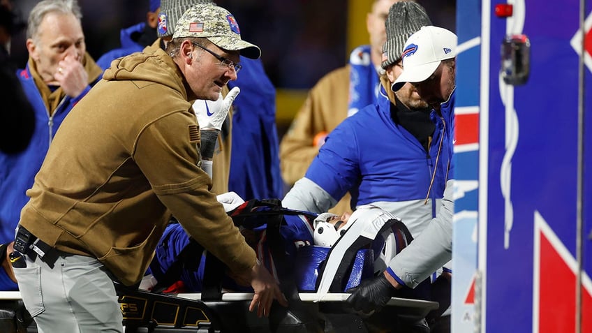 bills taylor rapp leaves game in ambulance after suffering scary neck injury