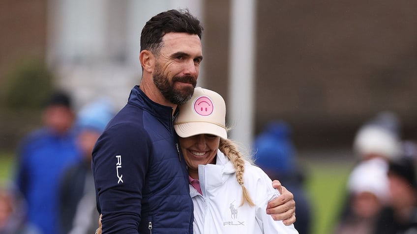 Billy Horschel hugs his wife