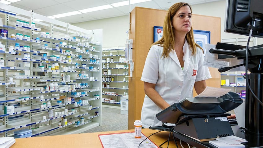 Walgreens pharmacist