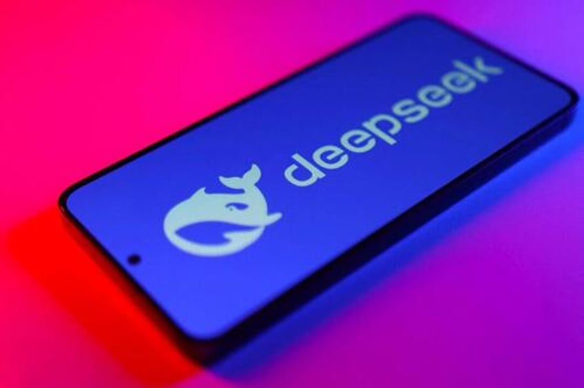 bipartisan bill would ban deepseek ai on us government devices