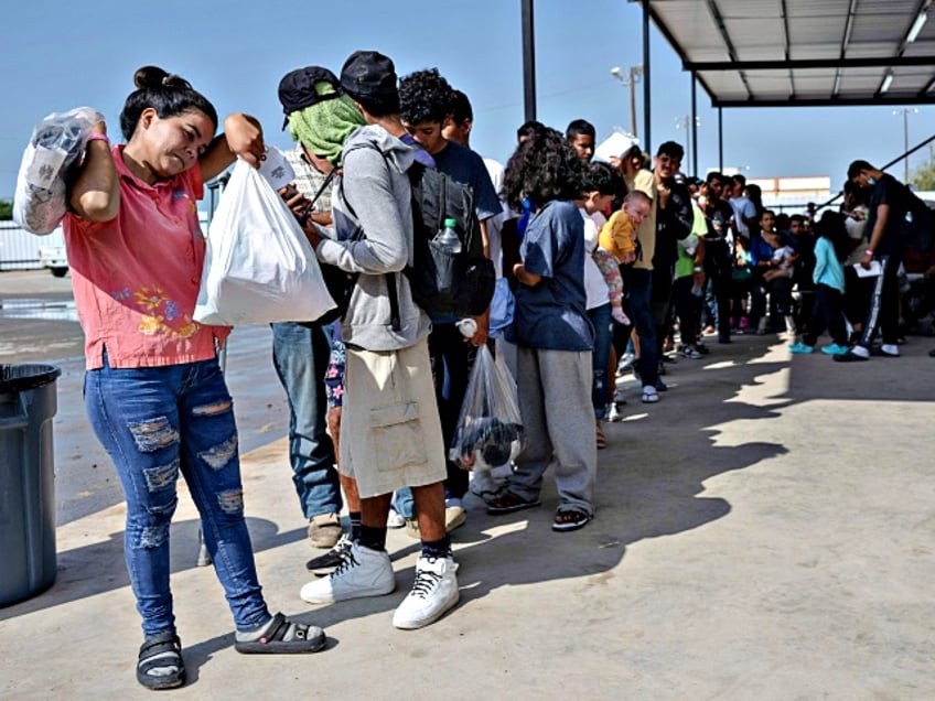 black chicagoans vowing to make chicago red as migrant crisis roils windy city