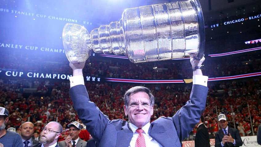 blackhawks owner rocky wirtz dies at 70