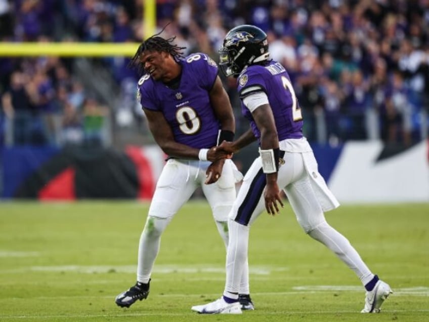 BALTIMORE, MD - NOVEMBER 05: Tyler Huntley #2 of the Baltimore Ravens celebrates with Lama