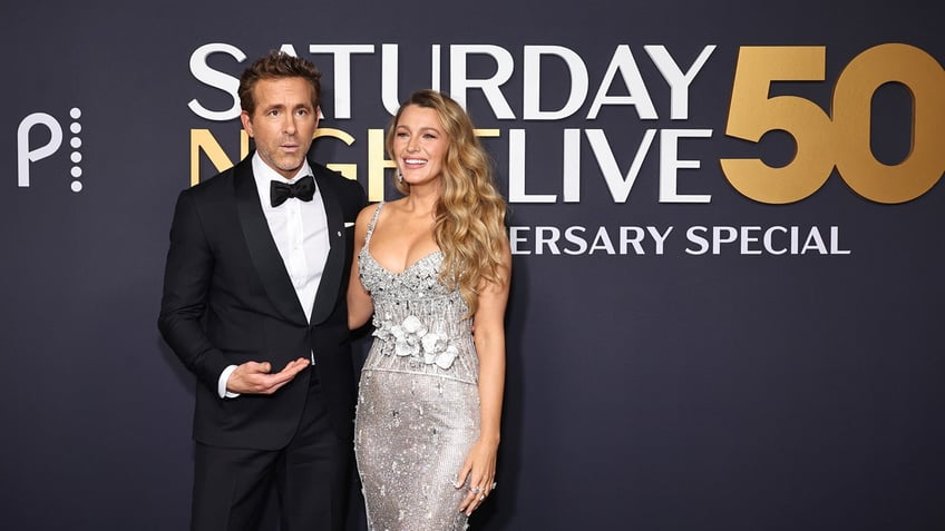 Ryan Reynold and Blake Lively walk red carpet at SNL50