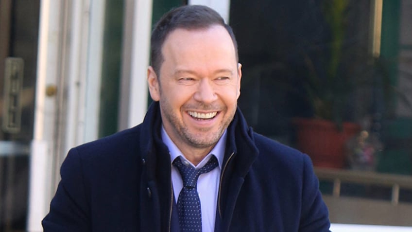 Donnie Wahlberg smiling