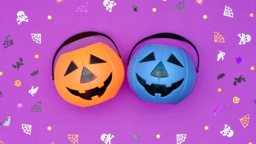 blue halloween buckets for autism what they mean and why theyre sparking controversy