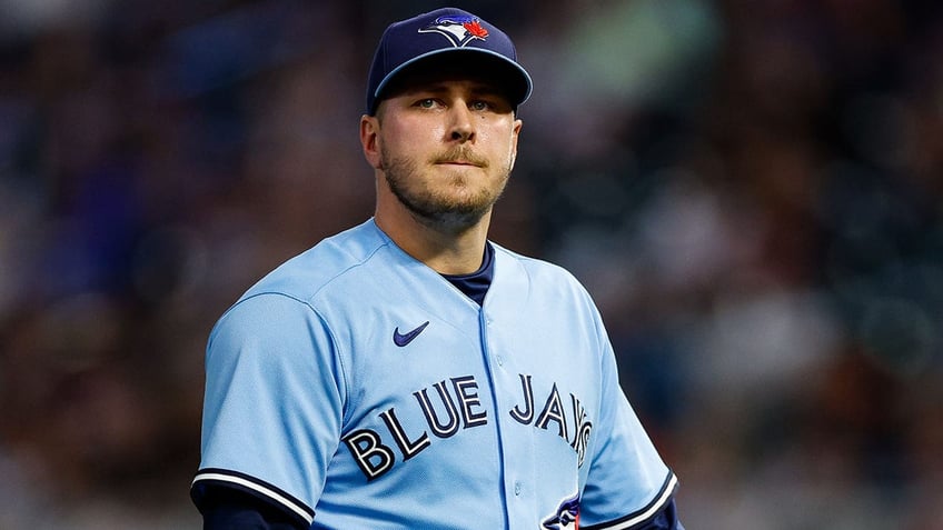 blue jays erik swanson defends hunting with young son i am teaching him a very important life lesson