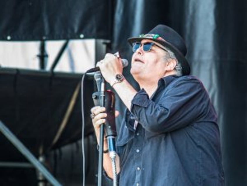 Blues Traveler, Gin Blossoms perform medley together on 'Kimmel'