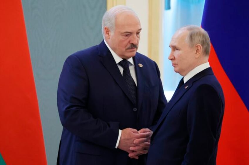 bluffing or not putins declared deployment of nuclear weapons to belarus ramps up saber rattling