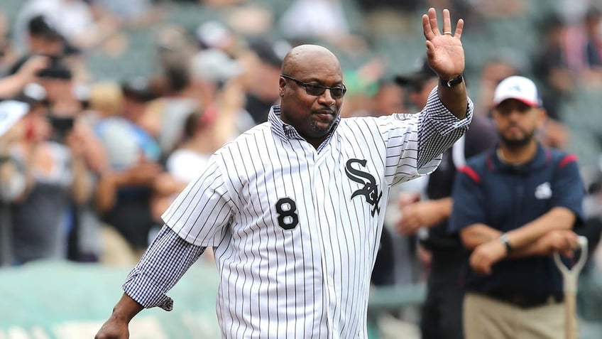 Bo Jackson at White Sox game