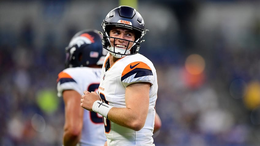 Bo Nix smiles