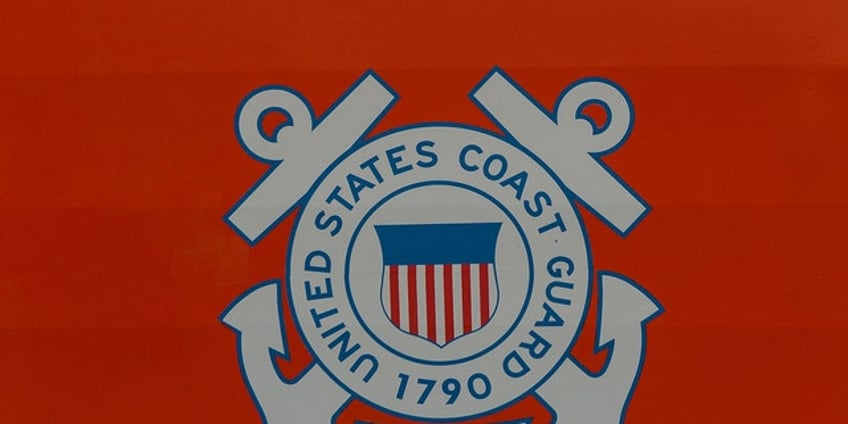 boater missing off florida coast guard finds his empty vessel 8 miles off shore