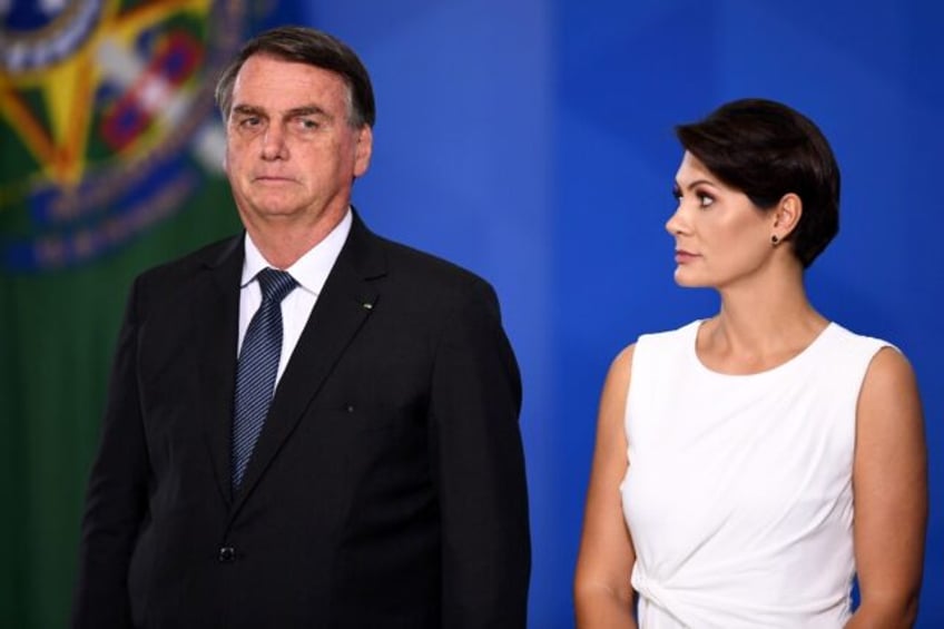 bolsonaro declines to answer police questions in jewel scandal