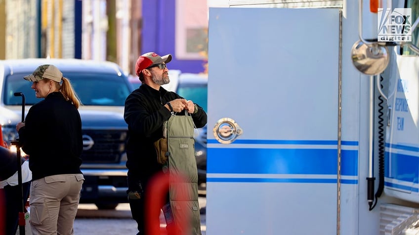 Investigators search the rental home used by Shamsud-Din Jabbar in New Orleans