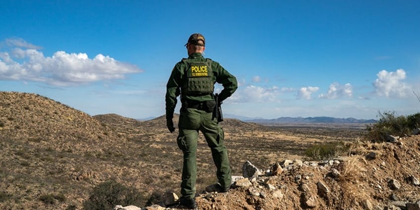 border patrol agents stop 4 illegal immigrant sex offenders coming into us in 1 day