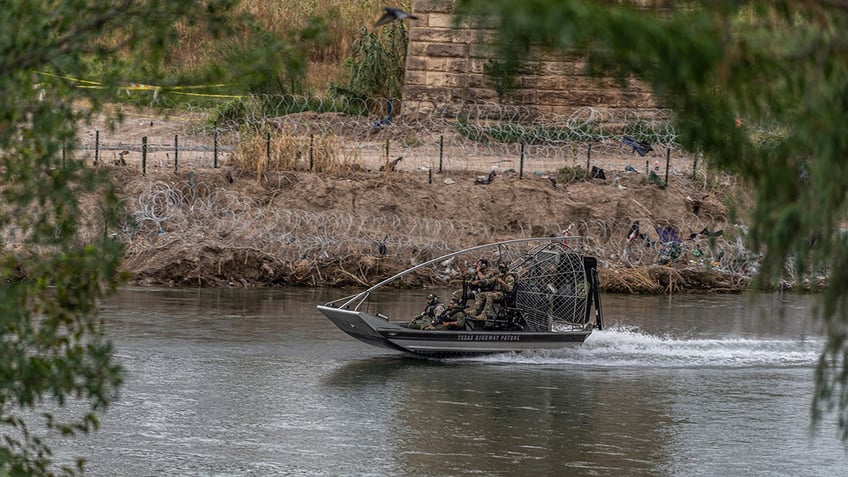 border patrol clocking 1000 known gotaways per day over 23k people in october cbp sources say