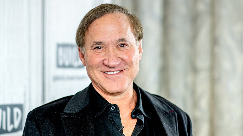 Close up of Dr. Terry Dubrow