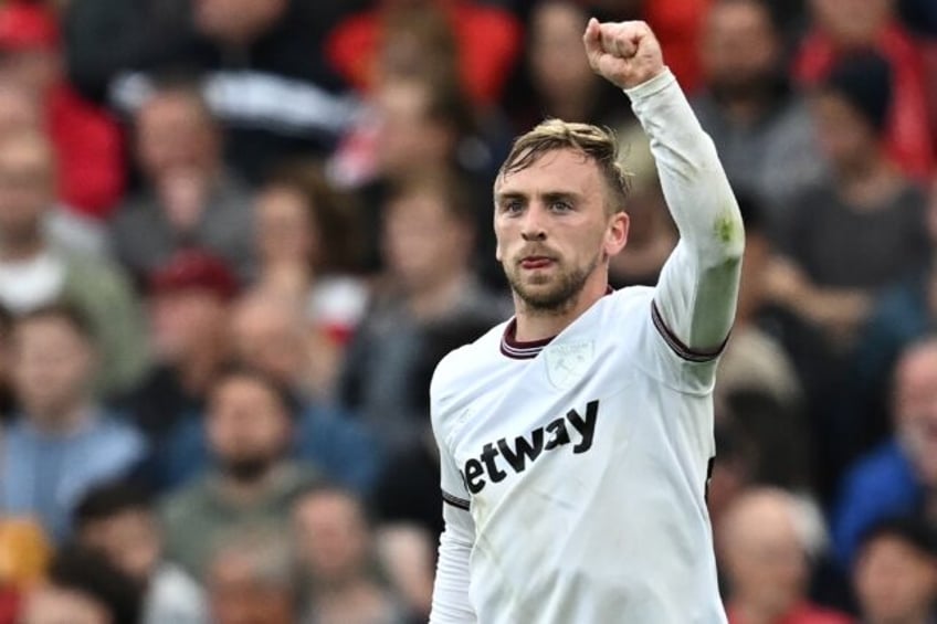 bowen signs seven year west ham contract