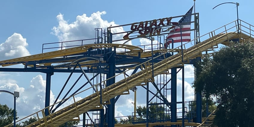 boy 6 falls off florida roller coaster forcing amusement park to close ride