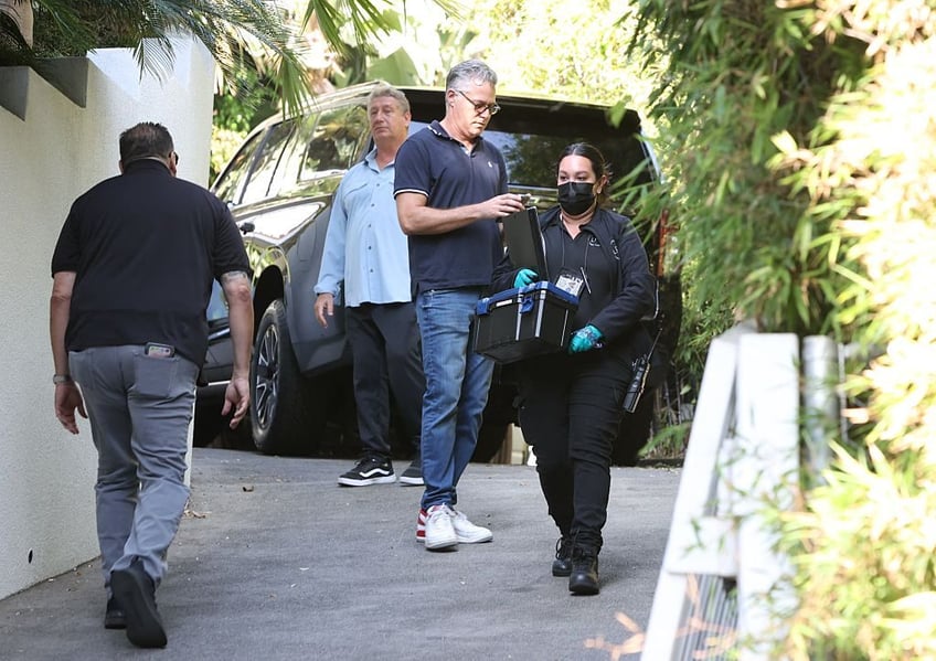 brad pitt los angeles home ransacked by burglars