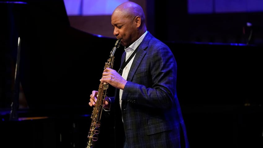 Branford Marsalis performing