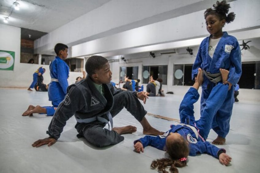 brazilian jiujitsu offers lifeline to rio favela kids