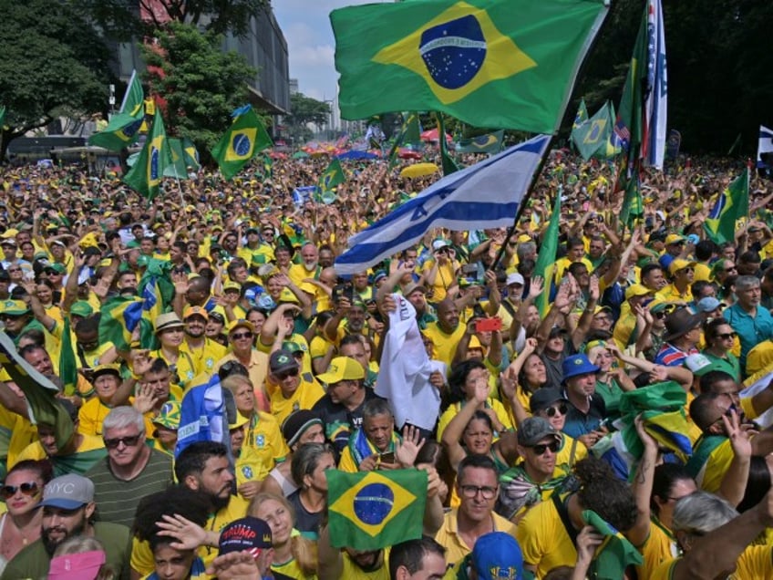 brazils socialist president lula i hope biden wins the election